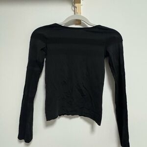 Lululemon Athletica Black Long Sleeve Tee